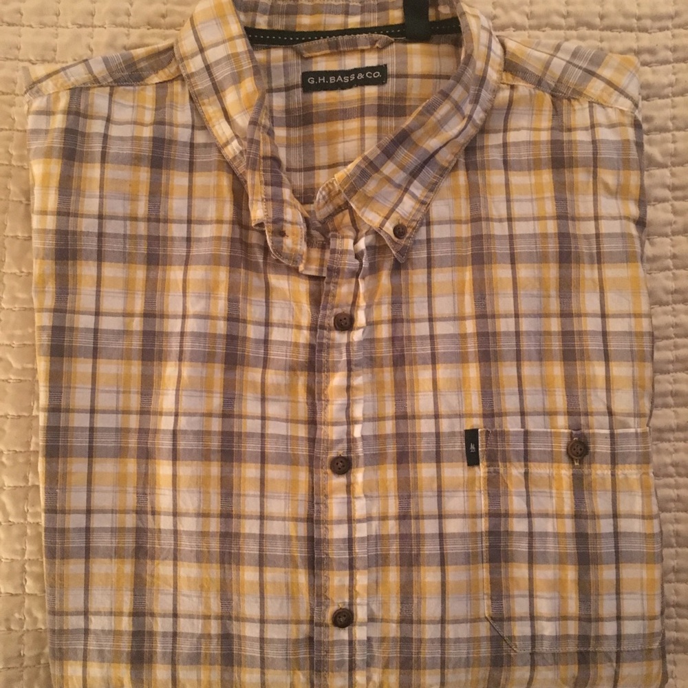 G.H. Bass & Co 3XL short sleeve casual shirt.